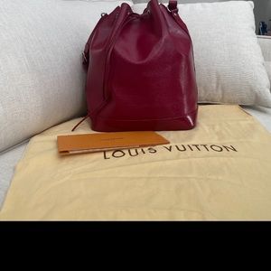 Authentic Louis Vuitton Epi Leather Noe GM